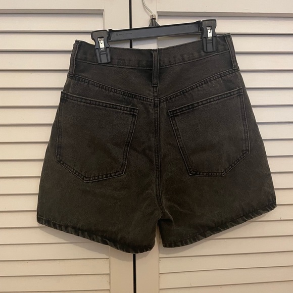 Er Clet High Rise Black Denim Shorts - Picture 2 of 4